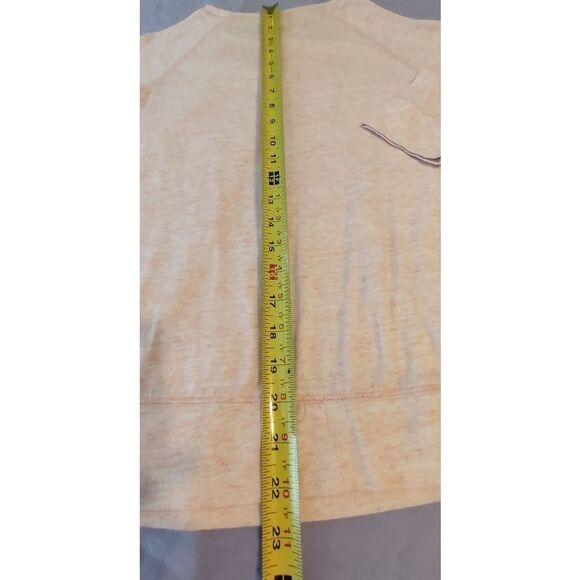 Old Navy Tee with Pockets Size: Large (0077) - Picture 5 of 5